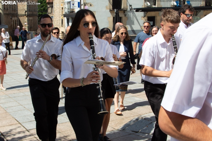 Procesión en honor a San Quirico y Santa Julita