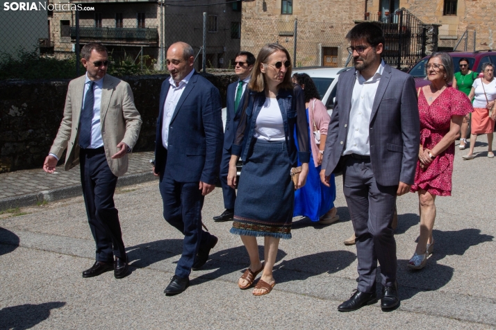 Procesión en honor a San Quirico y Santa Julita