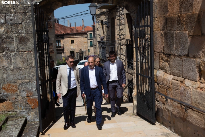 Procesión en honor a San Quirico y Santa Julita