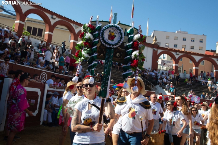 Viernes de Toros 2025 matinal plaza