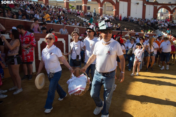 Viernes de Toros 2025 matinal plaza