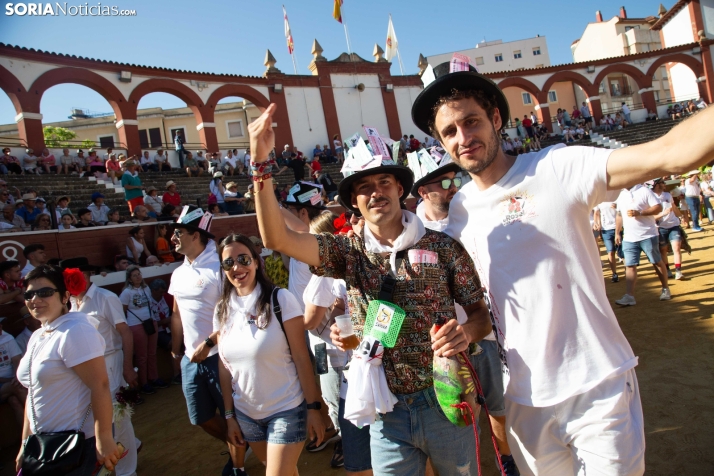 Viernes de Toros 2025 matinal plaza