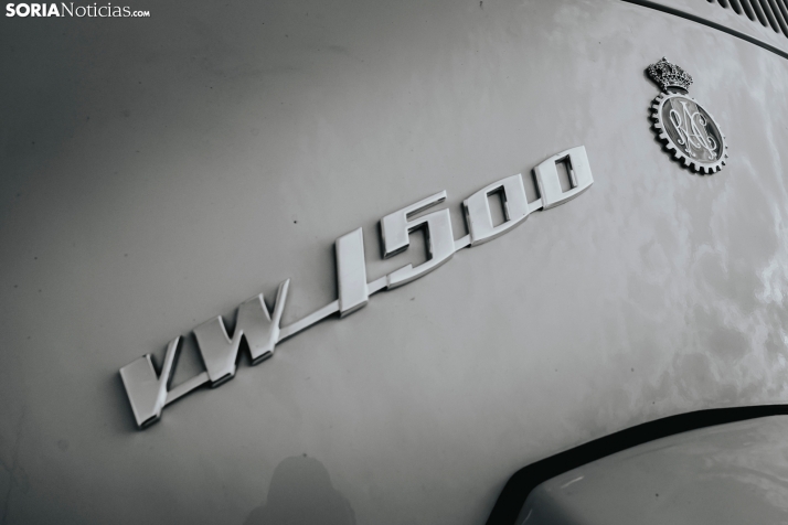 Coches clásicos en San Esteban 2025./ Viksar Fotografía