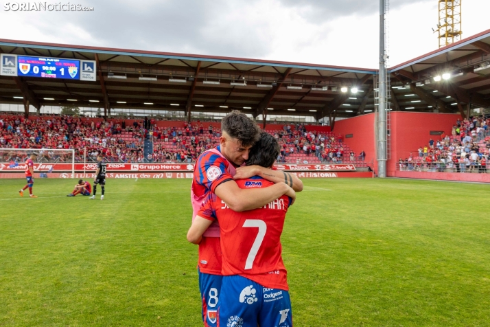 Fotos: Drama en Los Pajaritos con el no ascenso del Numancia