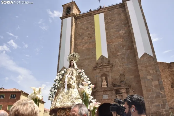 Procesión de la Virgen de los Remedios en Ágreda.
