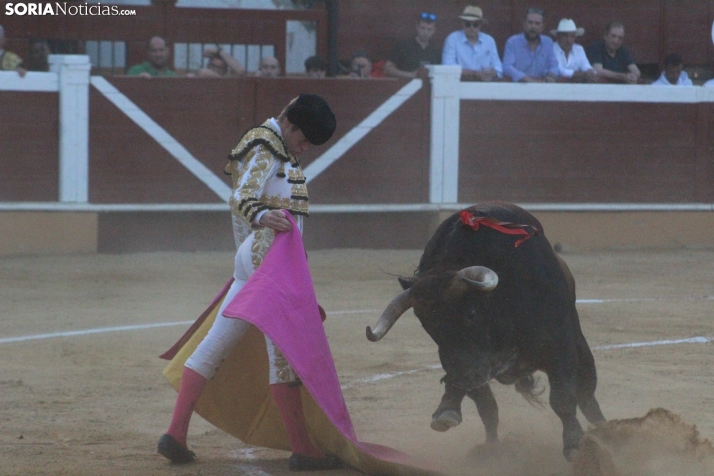 Una imagen de la lidia hoy en San Benito. /Santos Gómez