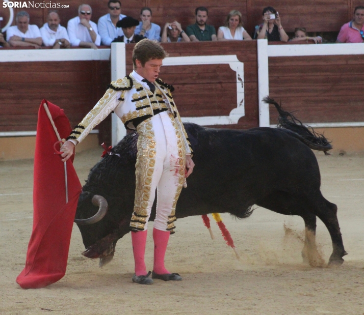 Una imagen de la lidia hoy en San Benito. /Santos Gómez
