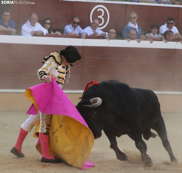 Una imagen de la lidia hoy en San Benito. /Santos Gómez