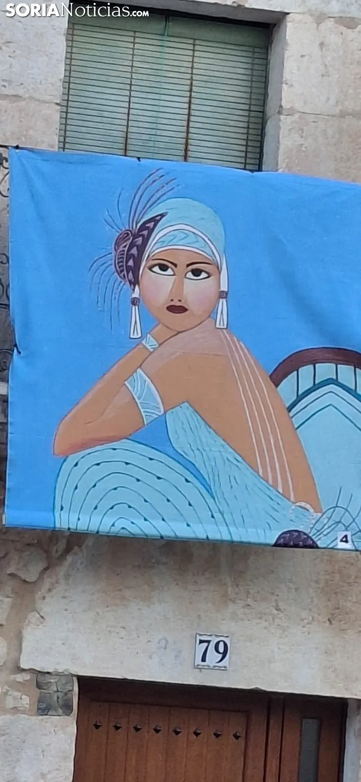Una imagen de los balcones que lucen coloridos en Castillejo. /SN
