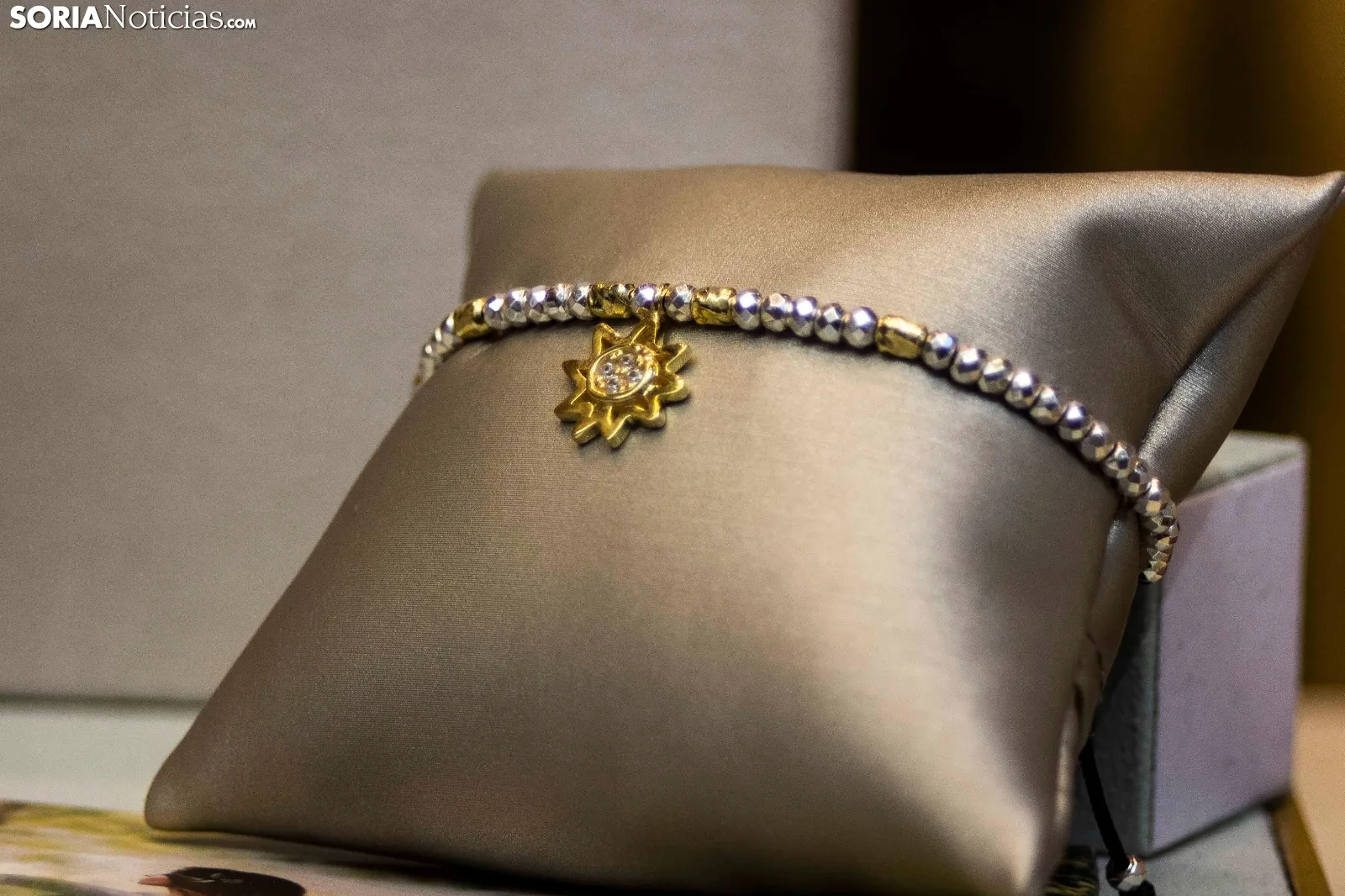 Foto 8 - 'Luz de Soria': belleza, energ&iacute;a e historia en la nueva colecci&oacute;n de Joyer&iacute;a Monreal