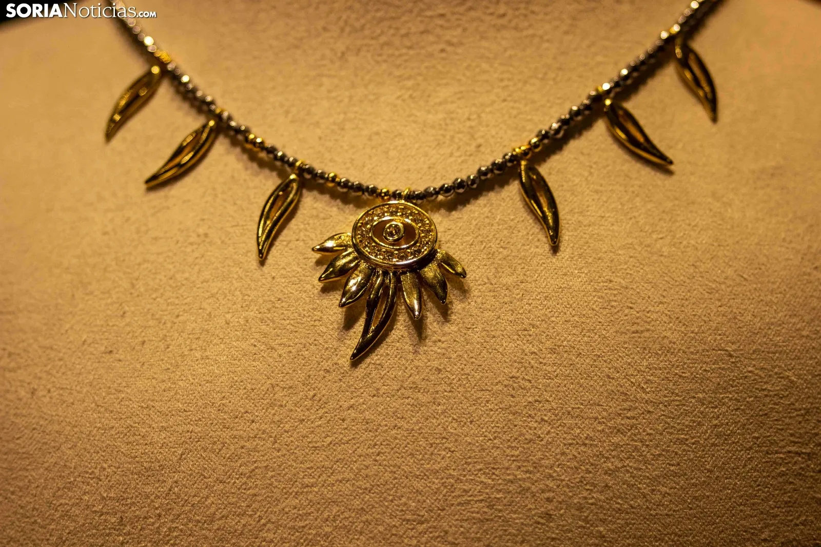 Foto 7 - 'Luz de Soria': belleza, energ&iacute;a e historia en la nueva colecci&oacute;n de Joyer&iacute;a Monreal