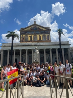 Foto 6 - Un centenar de jóvenes sorianos vive en Roma el Jubileo de la Juventud
