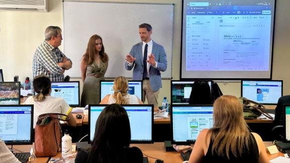 Impulso al empleo femenino en Castilla y León: inversión de 4,3 M€ y más de 130 itinerarios formativos y de inserción laboral 