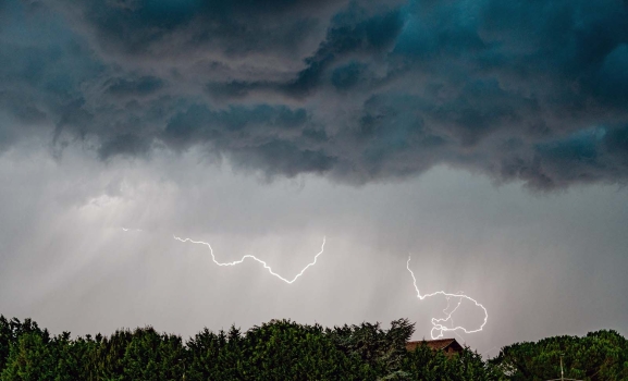 Castilla y León, en alerta ante la entrada de una DANA por el noroeste peninsular que puede originar incendios forestales