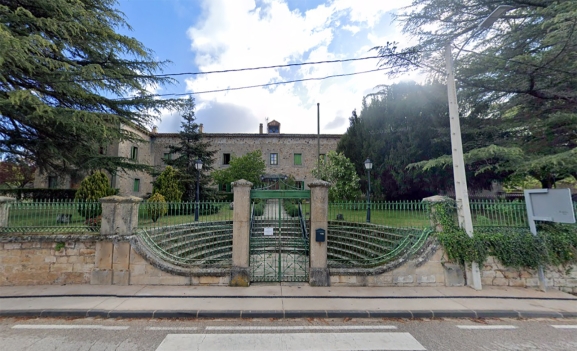 Acuerdo a tres bandas para el futuro de la residencia de El Royo