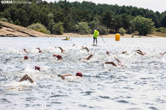 Últimos días para participar en una de las travesías a nado más espectaculares de España