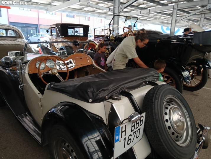 GALER&Iacute;A | Los cl&aacute;sicos despiertan la admiraci&oacute;n de decenas de sorianos en la XXXVI Concen