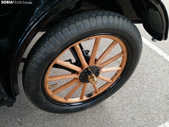 GALER&Iacute;A | Los cl&aacute;sicos despiertan la admiraci&oacute;n de decenas de sorianos en la XXXVI Concen