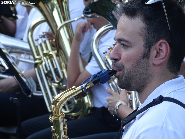 Una imagen del estreno veraniego de la Banda municipal de Música. /PC