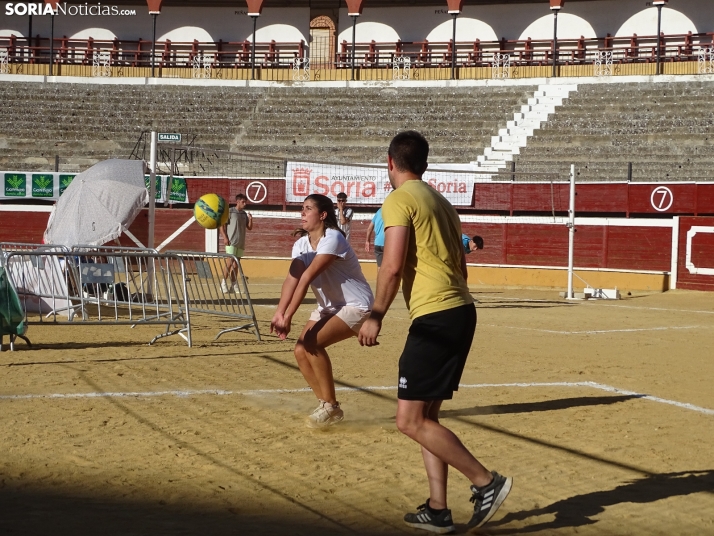Una imagen del coso de San Benito esta tarde de domingo. 