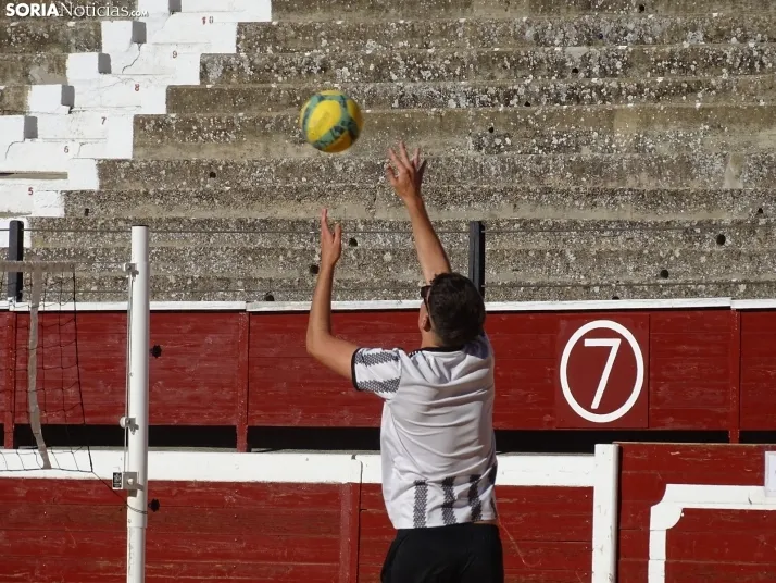 Una imagen del coso de San Benito esta tarde de domingo. 