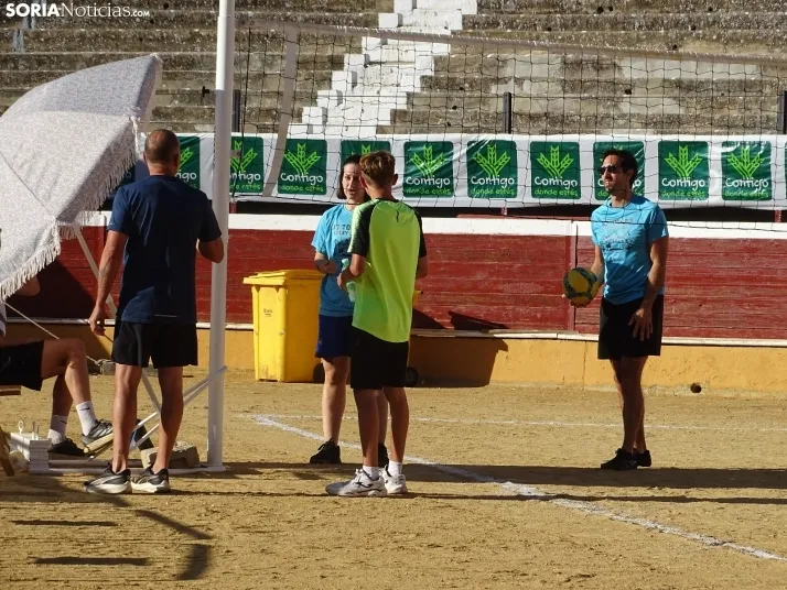 Una imagen del coso de San Benito esta tarde de domingo. 