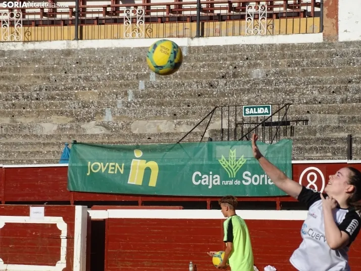 Una imagen del coso de San Benito esta tarde de domingo. 