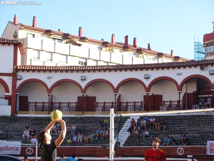 Una imagen del coso de San Benito esta tarde de domingo. 