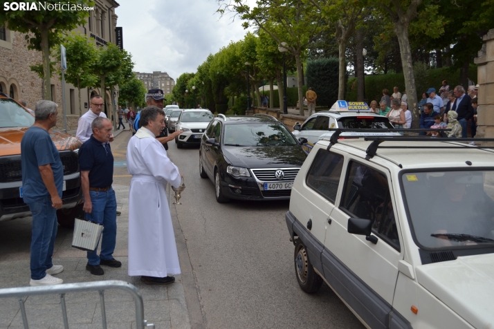 Fotos: Cientos de veh&iacute;culos son bendecidos en Soria por el D&iacute;a de San Crist&oacute;bal