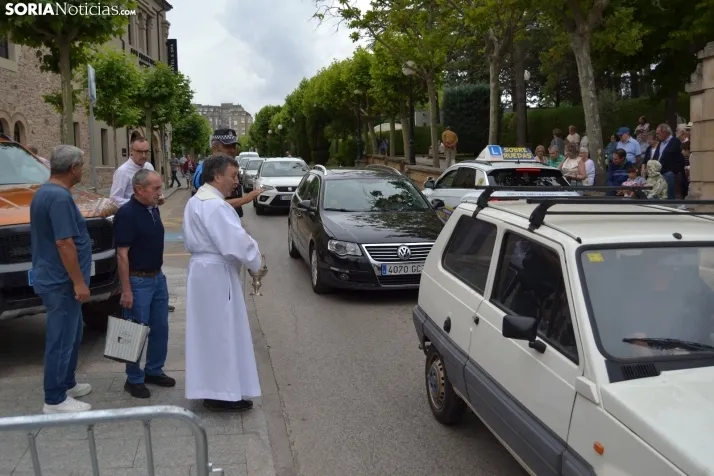 Fotos: Cientos de veh&iacute;culos son bendecidos en Soria por el D&iacute;a de San Crist&oacute;bal