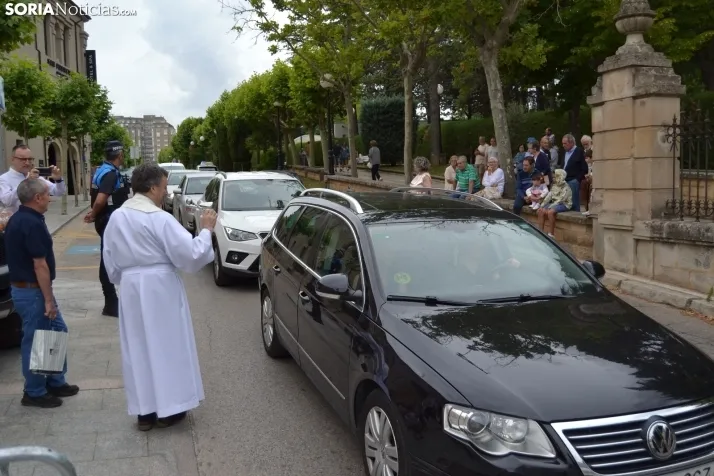 Fotos: Cientos de veh&iacute;culos son bendecidos en Soria por el D&iacute;a de San Crist&oacute;bal