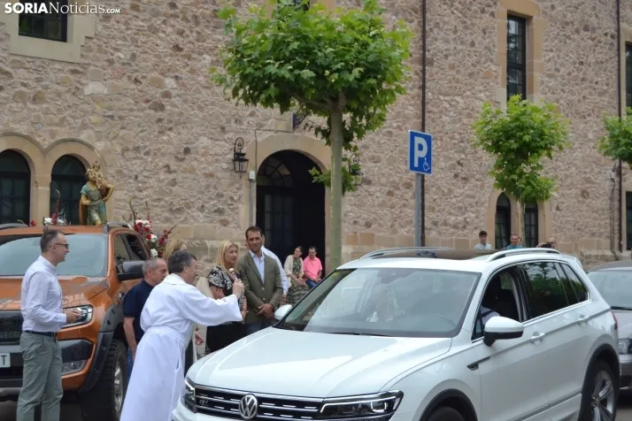 Fotos: Cientos de veh&iacute;culos son bendecidos en Soria por el D&iacute;a de San Crist&oacute;bal