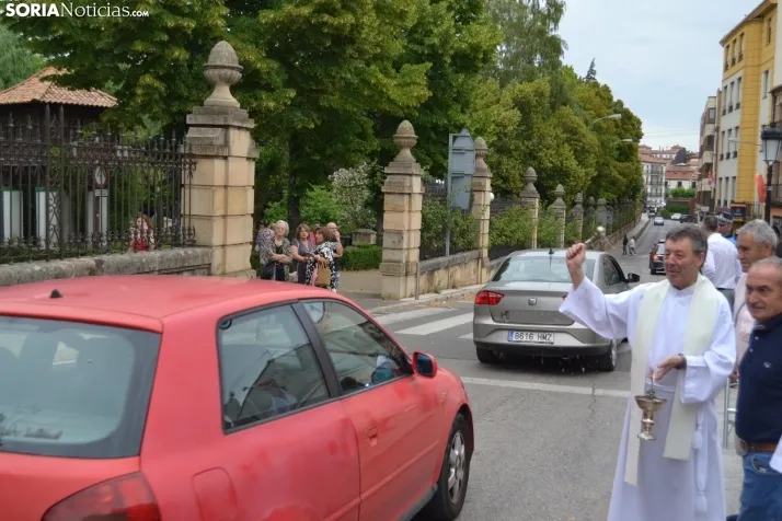 Fotos: Cientos de veh&iacute;culos son bendecidos en Soria por el D&iacute;a de San Crist&oacute;bal