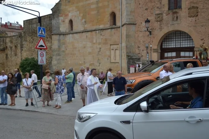 Fotos: Cientos de veh&iacute;culos son bendecidos en Soria por el D&iacute;a de San Crist&oacute;bal