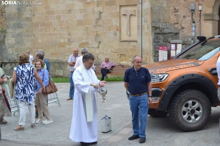 Fotos: Cientos de veh&iacute;culos son bendecidos en Soria por el D&iacute;a de San Crist&oacute;bal