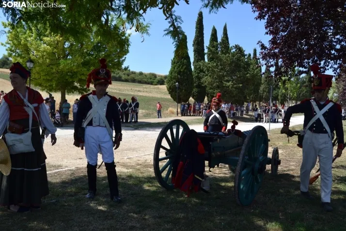 En im&aacute;genes: Almaz&aacute;n regresa a 1810 con la representaci&oacute;n de la batalla contra el ej&eacu