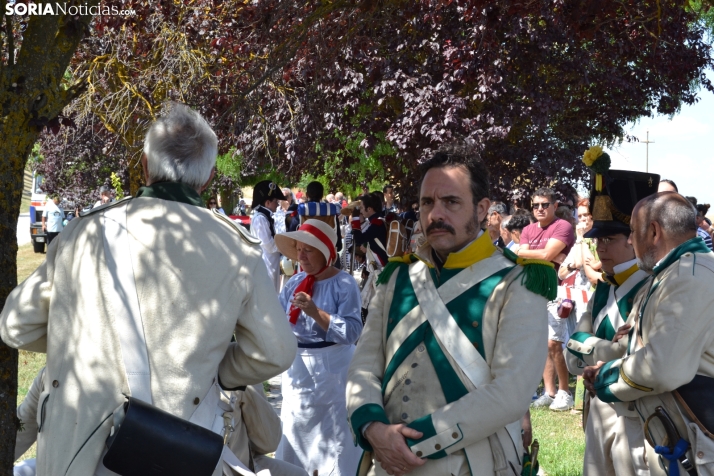 En im&aacute;genes: Almaz&aacute;n regresa a 1810 con la representaci&oacute;n de la batalla contra el ej&eacu