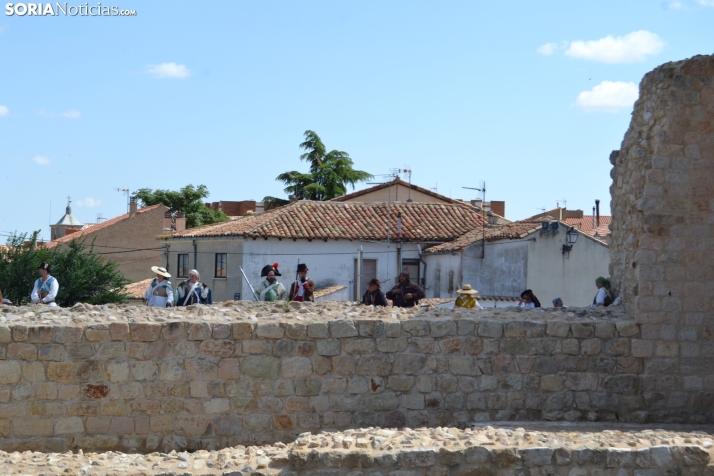 En im&aacute;genes: Almaz&aacute;n regresa a 1810 con la representaci&oacute;n de la batalla contra el ej&eacu