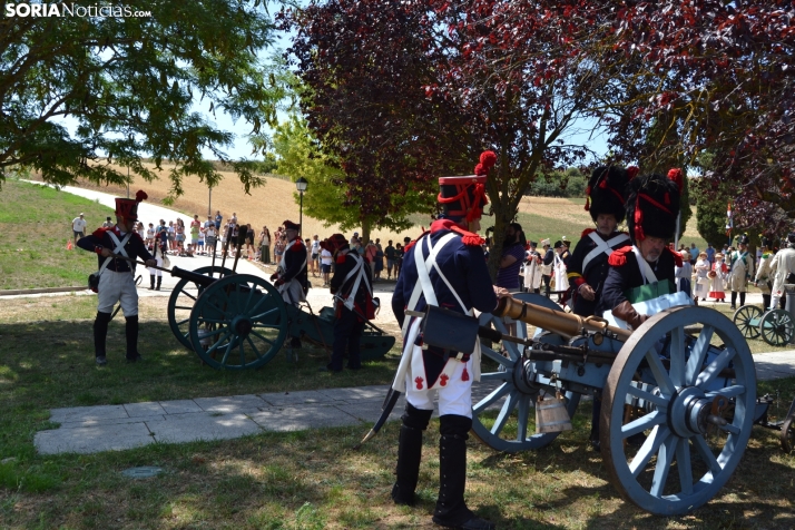 En im&aacute;genes: Almaz&aacute;n regresa a 1810 con la representaci&oacute;n de la batalla contra el ej&eacu