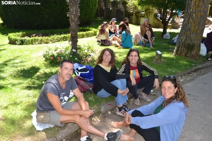 Fotos: El verm&uacute; del Enclave del Agua pone patas arriba La Dehesa