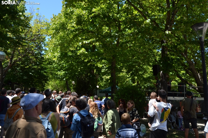 Fotos: El verm&uacute; del Enclave del Agua pone patas arriba La Dehesa