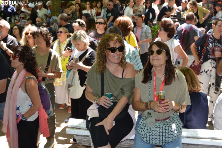 Fotos: El verm&uacute; del Enclave del Agua pone patas arriba La Dehesa