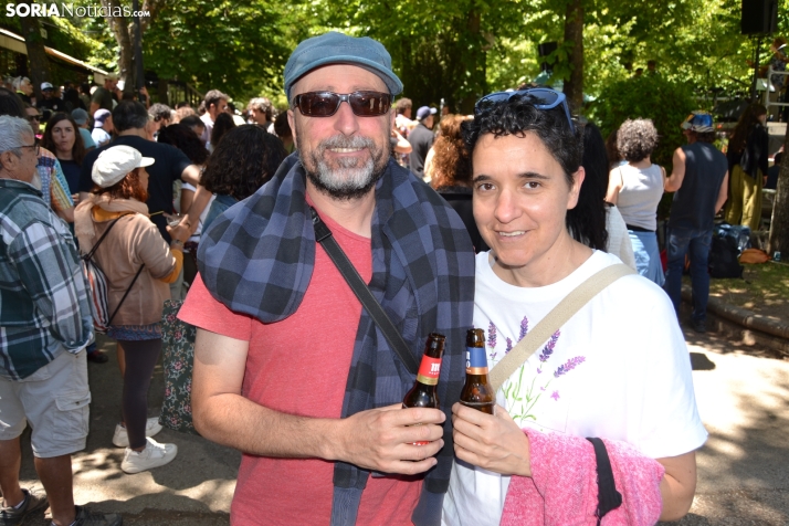 Fotos: El verm&uacute; del Enclave del Agua pone patas arriba La Dehesa