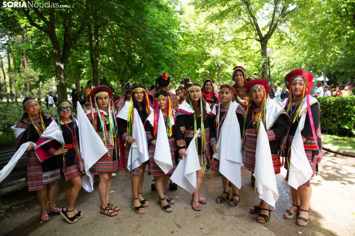 El ritmo y el color de Santiago de Bombori