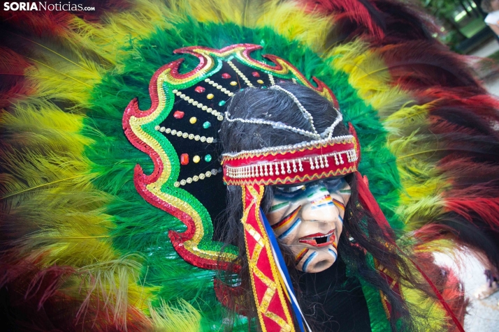 El ritmo y el color de Santiago de Bombori