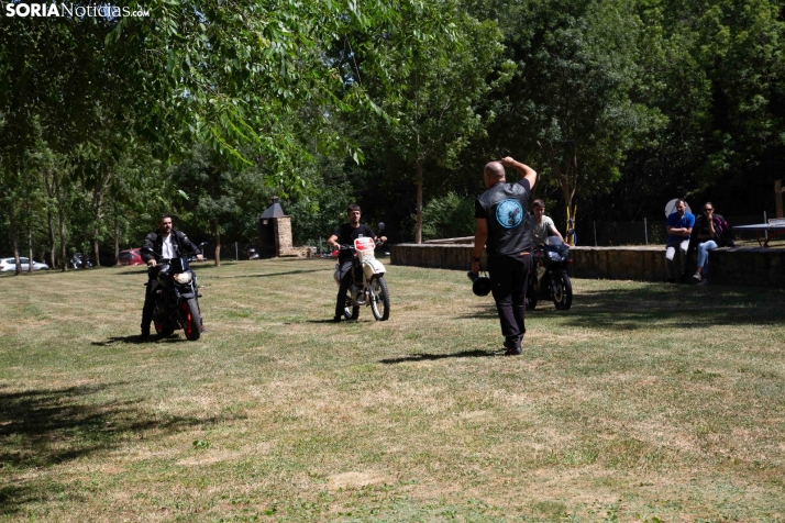 Encuentro motero en Santa Cruz de Yanguas