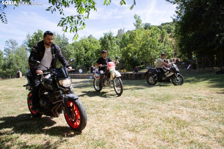 Encuentro motero en Santa Cruz de Yanguas