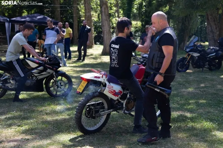 Encuentro motero en Santa Cruz de Yanguas