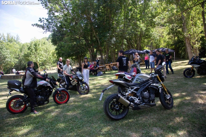 Encuentro motero en Santa Cruz de Yanguas