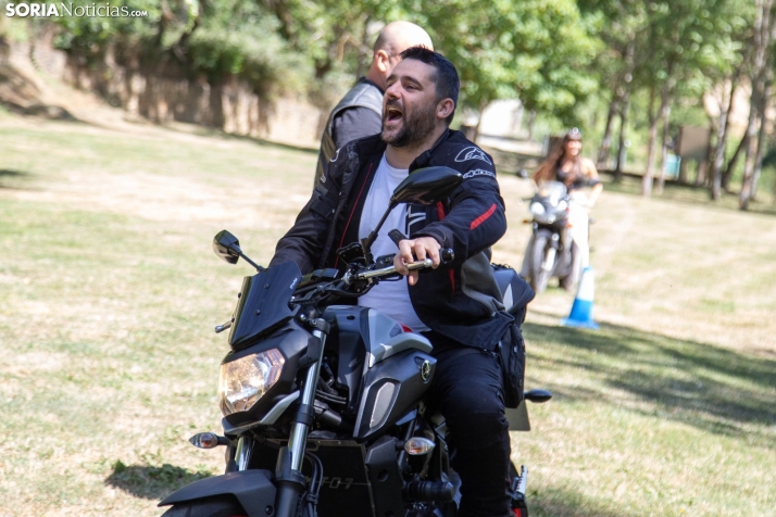 Encuentro motero en Santa Cruz de Yanguas